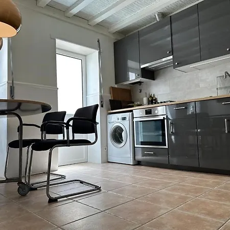 100 Meters From The Beach! Rua Da Paz * Nazaré