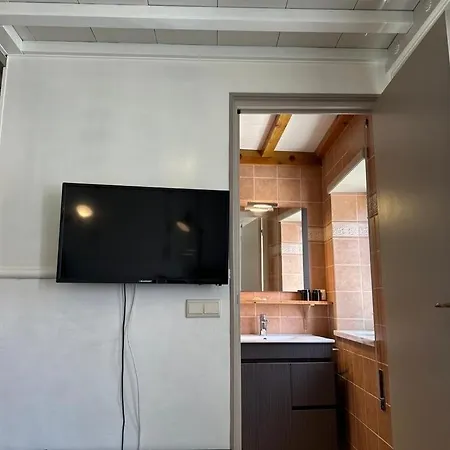 100 Meters From The Beach! Rua Da Paz Feriehus Nazaré