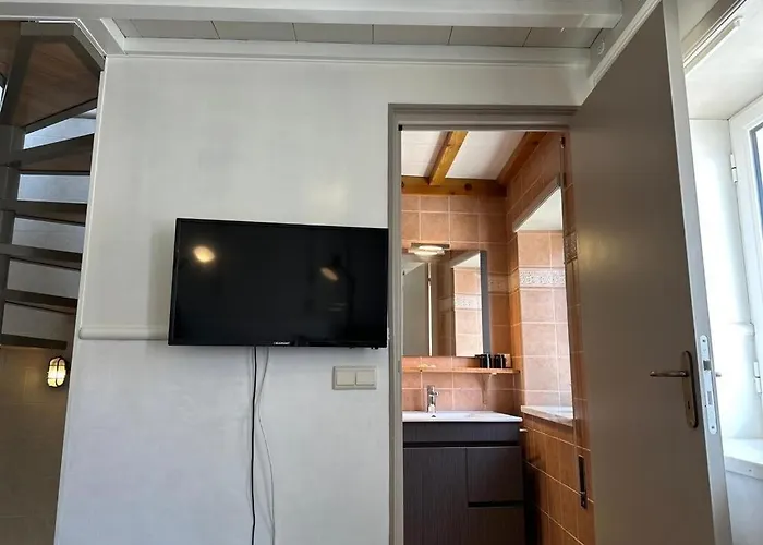 100 Meters From The Beach! Rua Da Paz Feriehus Nazaré