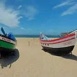 100 Meters From The Beach! Rua Da Paz * Nazaré